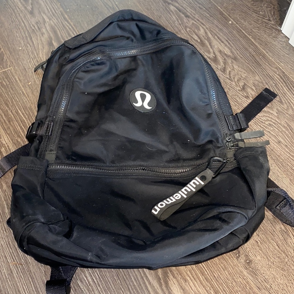 Lululemon large black backpack
